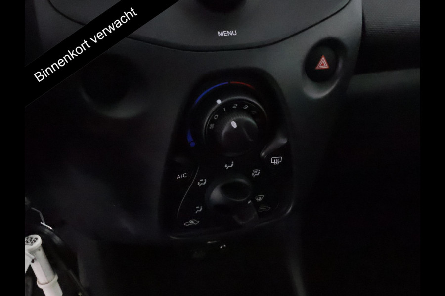 Toyota Aygo 1.0 VVT-i X-Fun Bi-Tone | 1e eigenaar | Airco | Bluetooth | Privacy Glass |