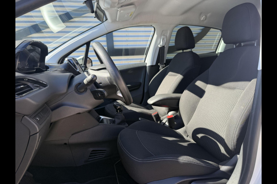 Peugeot 208 1.2 PureTech Blue Lion Navi|Carplay|Airco|D-riem v.v. in 2024|Cruise|PDC|CarplayN.A.P|Nieuwe APK bij Aflevering