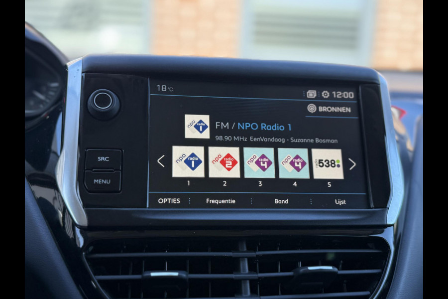 Peugeot 208 1.2 PureTech Blue Lion Navi|Carplay|Airco|D-riem v.v. in 2024|Cruise|PDC|CarplayN.A.P|Nieuwe APK bij Aflevering