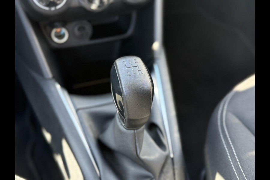 Peugeot 208 1.2 PureTech Blue Lion Navi|Carplay|Airco|D-riem v.v. in 2024|Cruise|PDC|CarplayN.A.P|Nieuwe APK bij Aflevering