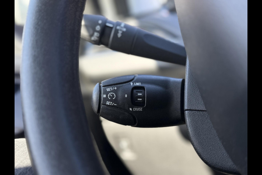 Peugeot 208 1.2 PureTech Blue Lion Navi|Carplay|Airco|D-riem v.v. in 2024|Cruise|PDC|CarplayN.A.P|Nieuwe APK bij Aflevering