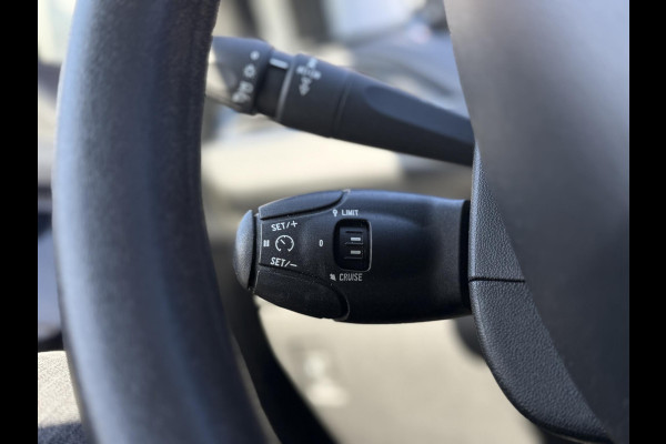 Peugeot 208 1.2 PureTech Blue Lion Navi|Carplay|Airco|D-riem v.v. in 2024|Cruise|PDC|CarplayN.A.P|Nieuwe APK bij Aflevering