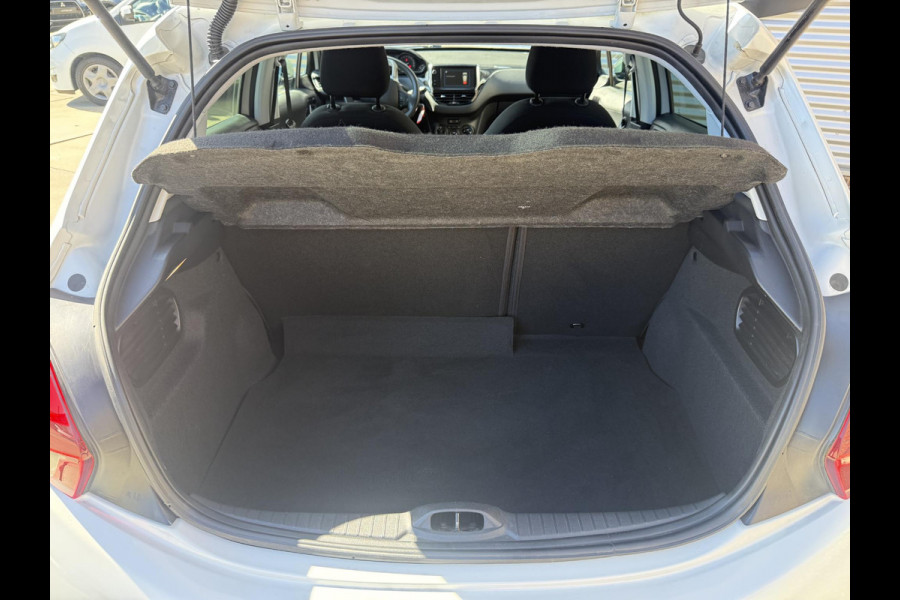 Peugeot 208 1.2 PureTech Blue Lion Navi|Carplay|Airco|D-riem v.v. in 2024|Cruise|PDC|CarplayN.A.P|Nieuwe APK bij Aflevering