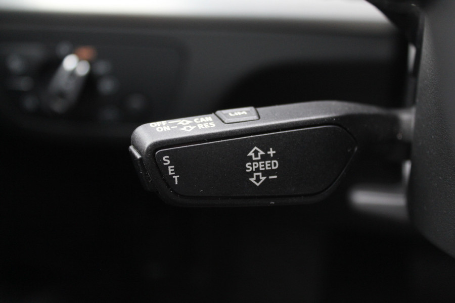 Audi Q5 50 TFSI e S edition NL Auto! / SoH 94,4% / 360Camera / Half leder / 20'' / Adapt.cruise / BTW Auto