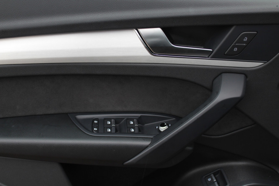 Audi Q5 50 TFSI e S edition NL Auto! / SoH 94,4% / 360Camera / Half leder / 20'' / Adapt.cruise / BTW Auto