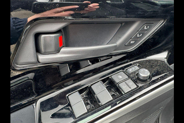 Toyota Bz4x Premium 71 kWh VAN: 39.900,- VOOR: 36.877,- UW LENTEVOORDEEL: 3.023,- | MEGA VOLLE AUTO | 10 jaar TOYOTA GARANTIE | TREKHAAK