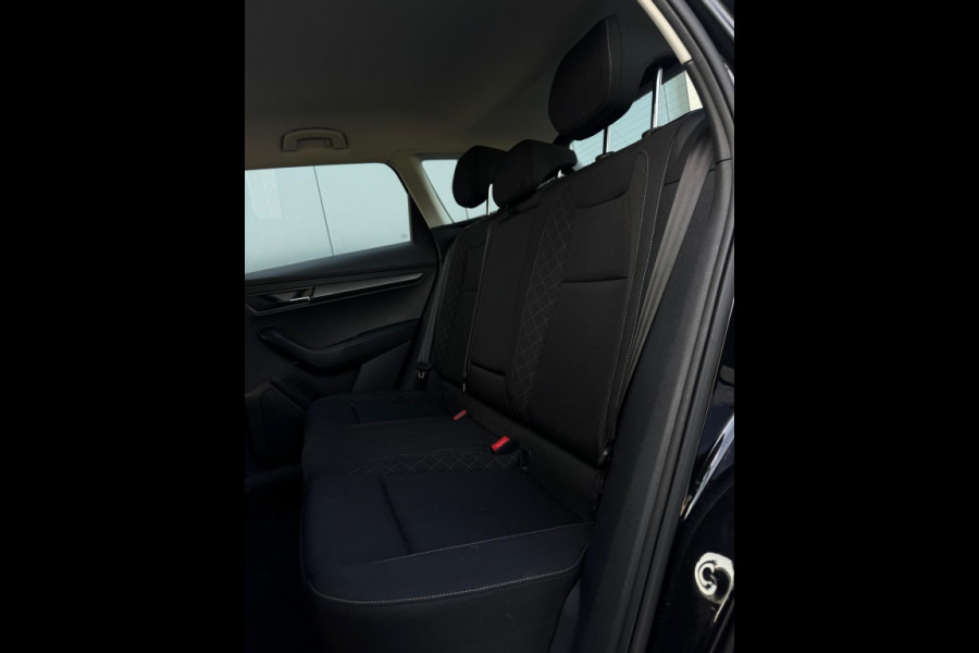 Škoda Karoq 1.5 TSI ACT Style APPLE CARPLAY CAMERA NAVI CLIMATE PDC