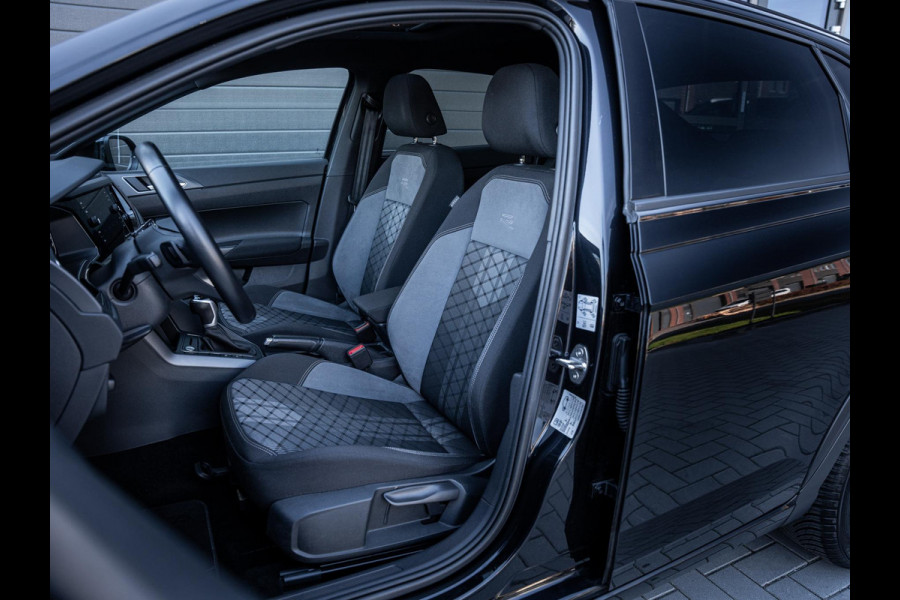 Volkswagen Taigo 1.5 TSI R-Line Business - Pano l ACC l Trekhaak | Camera