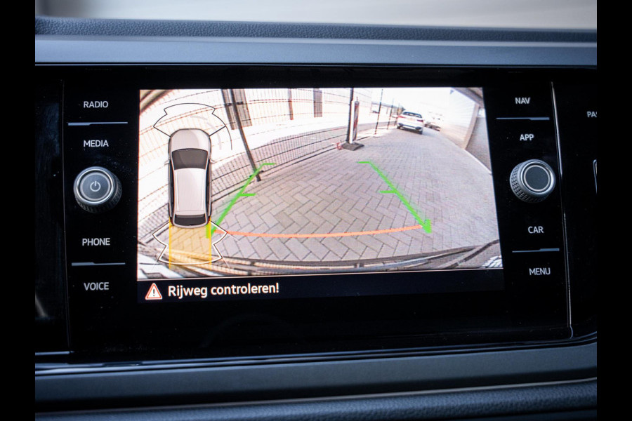 Volkswagen Taigo 1.5 TSI R-Line Business - Pano l ACC l Trekhaak | Camera