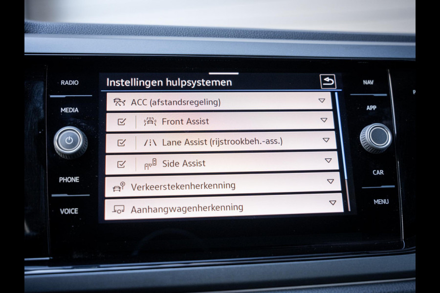 Volkswagen Taigo 1.5 TSI R-Line Business - Pano l ACC l Trekhaak | Camera