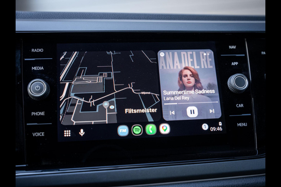 Volkswagen Taigo 1.5 TSI R-Line Business - Pano l ACC l Trekhaak | Camera