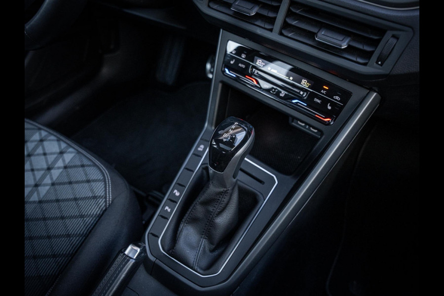 Volkswagen Taigo 1.5 TSI R-Line Business - Pano l ACC l Trekhaak | Camera