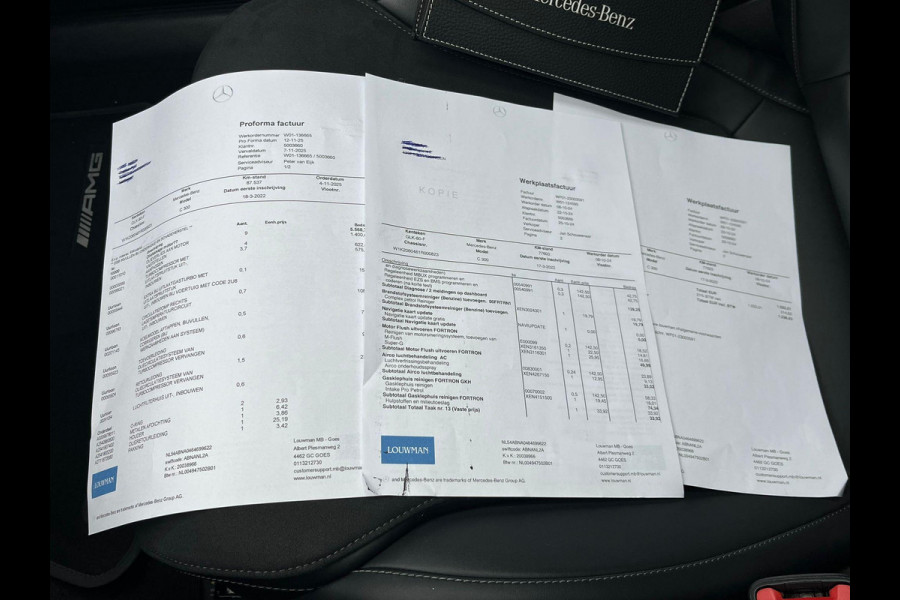 Mercedes-Benz C-Klasse 300 AMG Line VAN: 43.900,- VOOR: 39.877,- UW LENTEVOORDEEL: 4.023,- | MEGA COMPLEET!! | RIJKLAARPIJS incl. 12mnd BOVAG