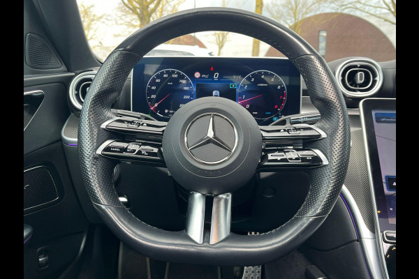 Mercedes-Benz C-Klasse 300 AMG Line VAN: 43.900,- VOOR: 39.877,- UW LENTEVOORDEEL: 4.023,- | MEGA COMPLEET!! | RIJKLAARPIJS incl. 12mnd BOVAG
