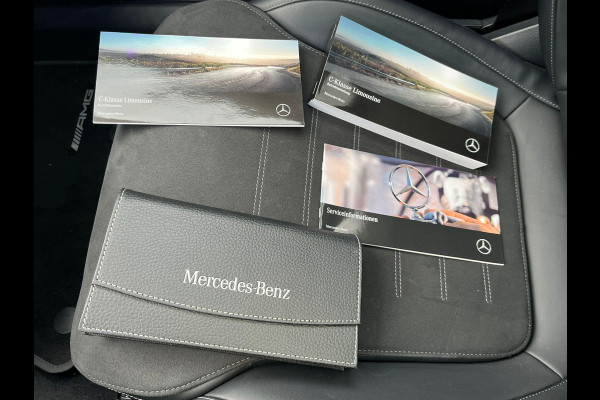 Mercedes-Benz C-Klasse 300 AMG Line VAN: 43.900,- VOOR: 39.877,- UW LENTEVOORDEEL: 4.023,- | MEGA COMPLEET!! | RIJKLAARPIJS incl. 12mnd BOVAG