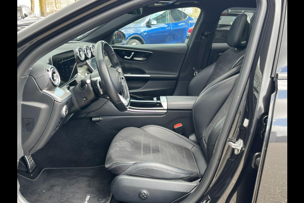 Mercedes-Benz C-Klasse 300 AMG Line VAN: 43.900,- VOOR: 39.877,- UW LENTEVOORDEEL: 4.023,- | MEGA COMPLEET!! | RIJKLAARPIJS incl. 12mnd BOVAG