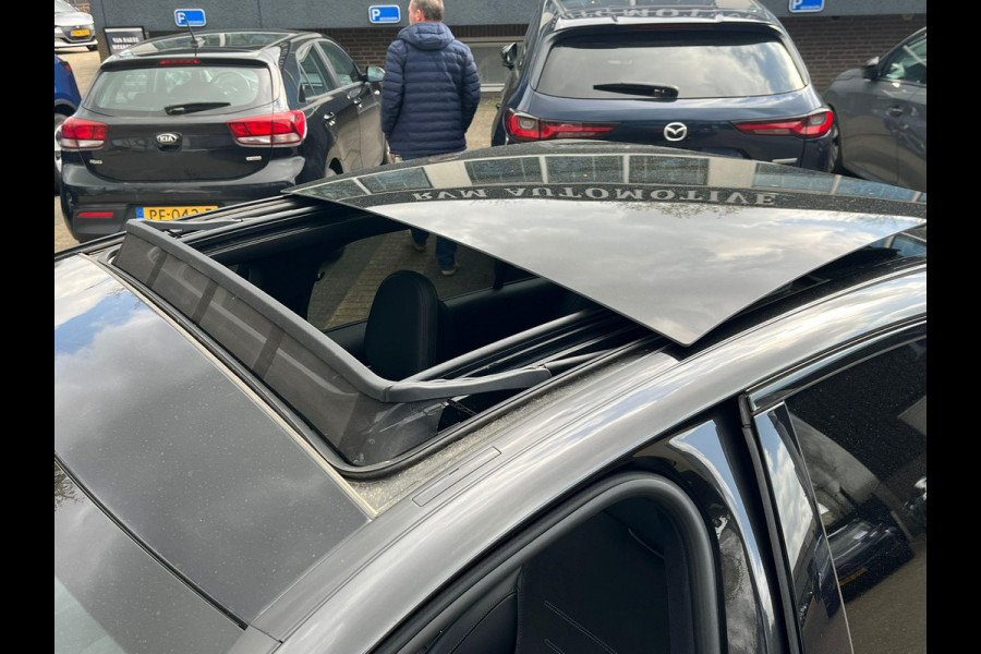 Mercedes-Benz C-Klasse 300 AMG Line VAN: 43.900,- VOOR: 39.877,- UW LENTEVOORDEEL: 4.023,- | MEGA COMPLEET!! | RIJKLAARPIJS incl. 12mnd BOVAG