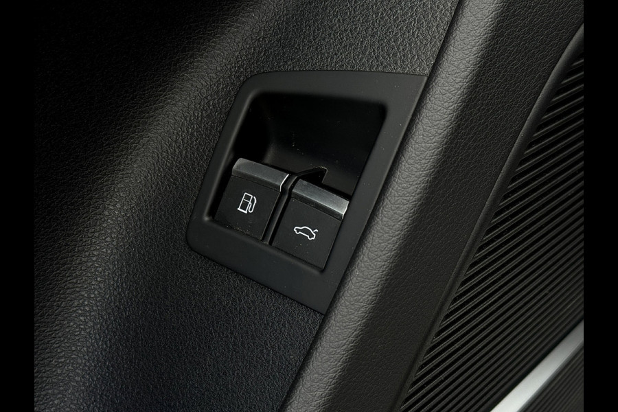 Audi Q8 60 TFSI e Competition | Pano | Luchtvering | B&O | Matrix | 360 | Carplay | Memory | NL Auto | Sfeerverichting | 1e eig.