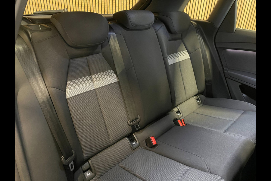 Audi Q4 e-tron 40 Advanced edition 77 kWh|92%SOH|ACC|ELEK.TREKHAAK|APPLE CARPLAY|STOELVERWARMING|NAVI|NL-AUTO|NAP|1e EIG|INCL BTW|