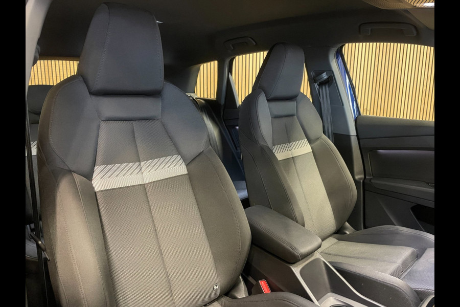 Audi Q4 e-tron 40 Advanced edition 77 kWh|92%SOH|ACC|ELEK.TREKHAAK|APPLE CARPLAY|STOELVERWARMING|NAVI|NL-AUTO|NAP|1e EIG|INCL BTW|