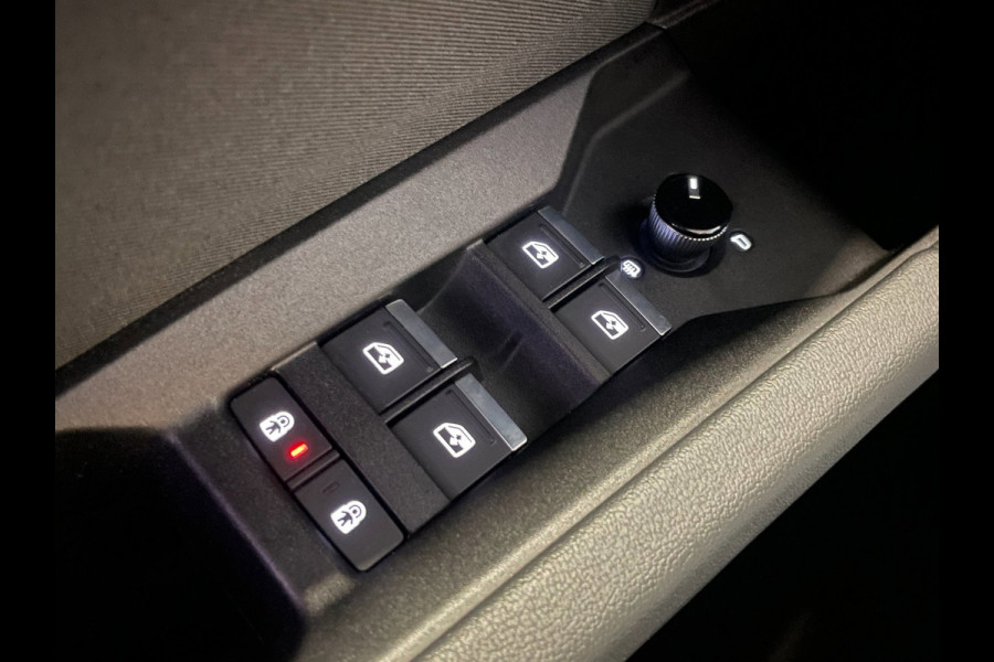 Audi Q4 e-tron 40 Advanced edition 77 kWh|92%SOH|ACC|ELEK.TREKHAAK|APPLE CARPLAY|STOELVERWARMING|NAVI|NL-AUTO|NAP|1e EIG|INCL BTW|