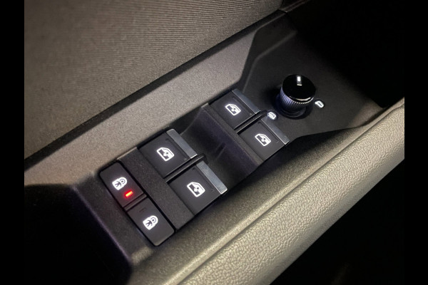 Audi Q4 e-tron 40 Advanced edition 77 kWh|92%SOH|ACC|ELEK.TREKHAAK|APPLE CARPLAY|STOELVERWARMING|NAVI|NL-AUTO|NAP|1e EIG|INCL BTW|