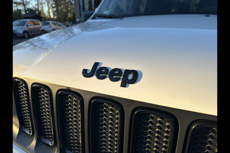 Jeep Renegade 1.4 MultiAir 170PK Automaat AWD Limited Black Line Panorama|Navi|Camera|Xenon|Keyless