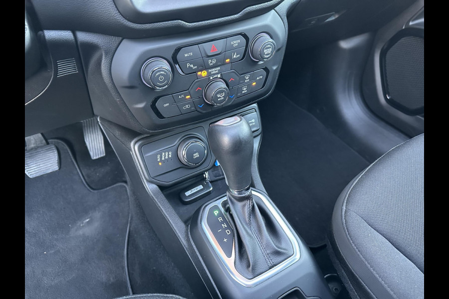 Jeep Renegade 1.4 MultiAir 170PK Automaat AWD Limited Black Line Panorama|Navi|Camera|Xenon|Keyless
