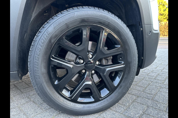 Jeep Renegade 1.4 MultiAir 170PK Automaat AWD Limited Black Line Panorama|Navi|Camera|Xenon|Keyless