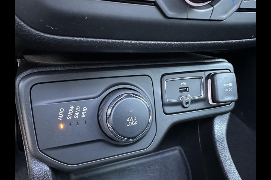 Jeep Renegade 1.4 MultiAir 170PK Automaat AWD Limited Black Line Panorama|Navi|Camera|Xenon|Keyless