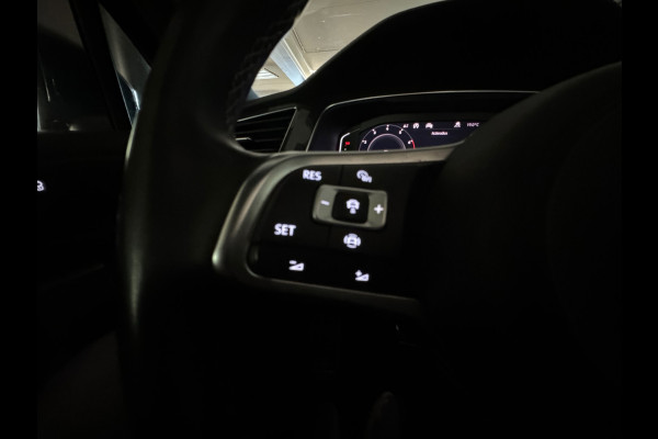 Volkswagen Tiguan Allspace 1.5 TSI Business R Line 7p. Pano