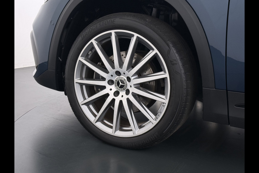 Mercedes-Benz GLA 250e AMG // Trekhaak // Distronic // Headup Display // Memory // 360 Camera // Panoramadak // Leder // 20" LM // Sfeerverlichtin