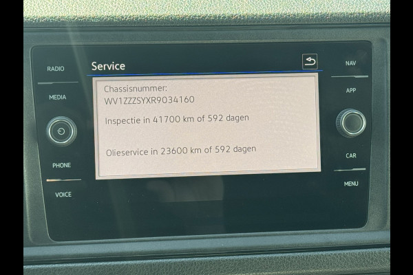 Volkswagen Crafter 35 2.0 TDI L3H3 Comfort Navigatie Carplay DAB All season banden Trekhaak Lat om lat