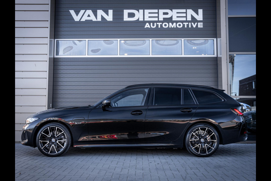 BMW 3 Serie Touring 320e - Sport l Panorama l ACC l 19'' l Led l Sfeerverlichting l Auto carplay
