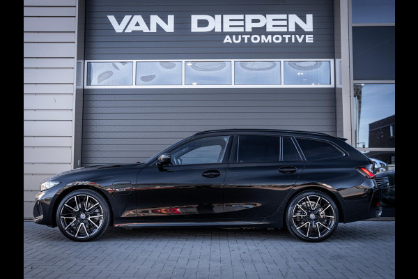 BMW 3 Serie Touring 320e - Sport l Panorama l ACC l 19'' l Led l Sfeerverlichting l Auto carplay