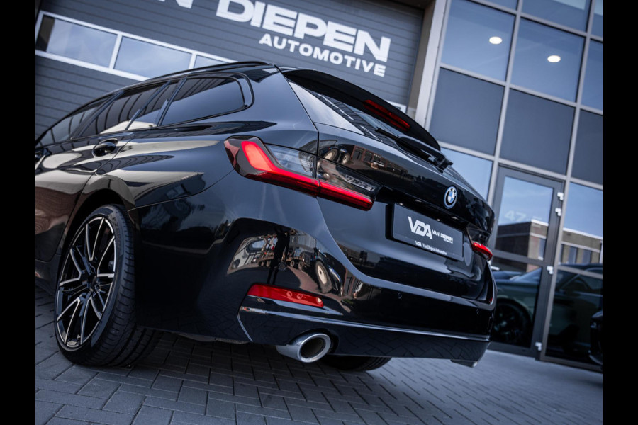 BMW 3 Serie Touring 320e - Sport l Panorama l ACC l 19'' l Led l Sfeerverlichting l Auto carplay