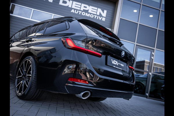 BMW 3 Serie Touring 320e - Sport l Panorama l ACC l 19'' l Led l Sfeerverlichting l Auto carplay
