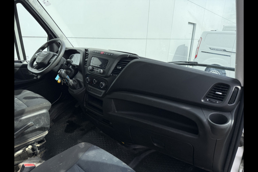 Iveco Daily 35C14 2.3 Kipper Dubbele Cabine Dubbellucht 6 Stoelen Airco Cruise Control Trekhaak Luchtgeveerde stoel