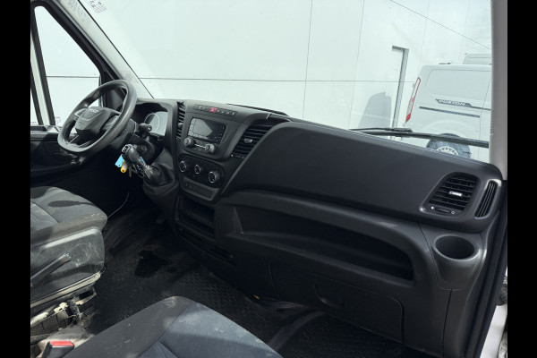 Iveco Daily 35C14 2.3 Kipper Dubbele Cabine Dubbellucht 6 Stoelen Airco Cruise Control Trekhaak Luchtgeveerde stoel