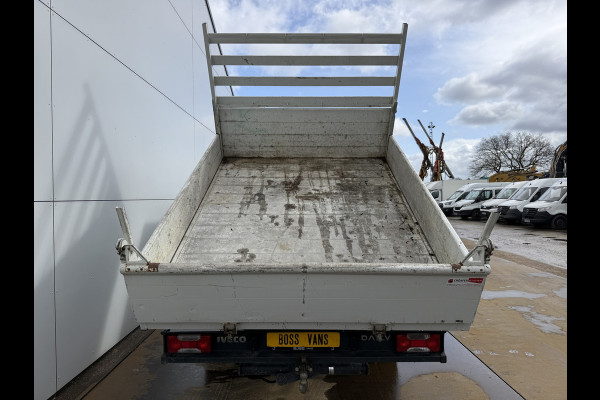 Iveco Daily 35C14 2.3 Kipper Dubbele Cabine Dubbellucht 6 Stoelen Airco Cruise Control Trekhaak Luchtgeveerde stoel