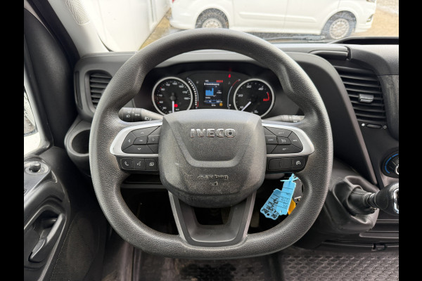 Iveco Daily 35C14 2.3 Kipper Dubbele Cabine Dubbellucht 6 Stoelen Airco Cruise Control Trekhaak Luchtgeveerde stoel
