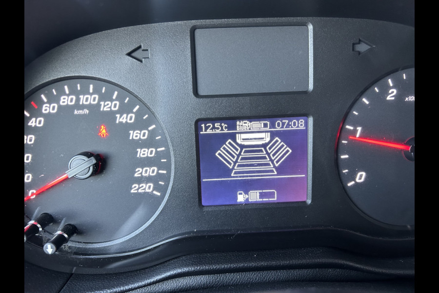 Mercedes-Benz Citan 110 CDI L1 Trekhaak / Parkeersensoren achter / Airco / Dakdragers