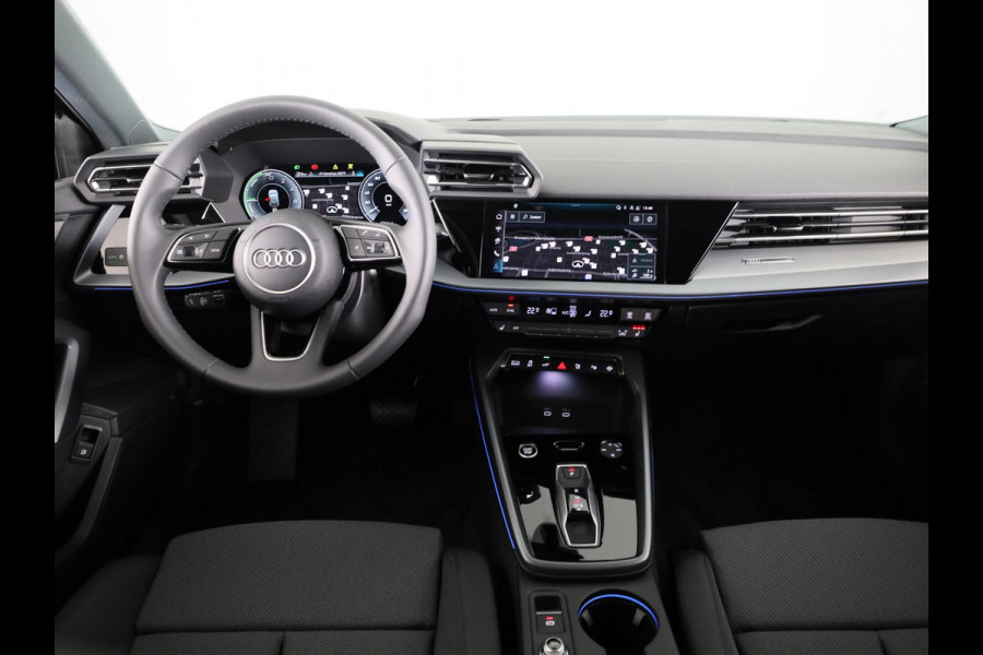 Audi A3 Sportback 40 TFSI e Advanced edition 204pk | Navigatie | Parkeercamera | Adaptieve cruise controle | Apple carplay-/ Android Auto | Verlengde garantie