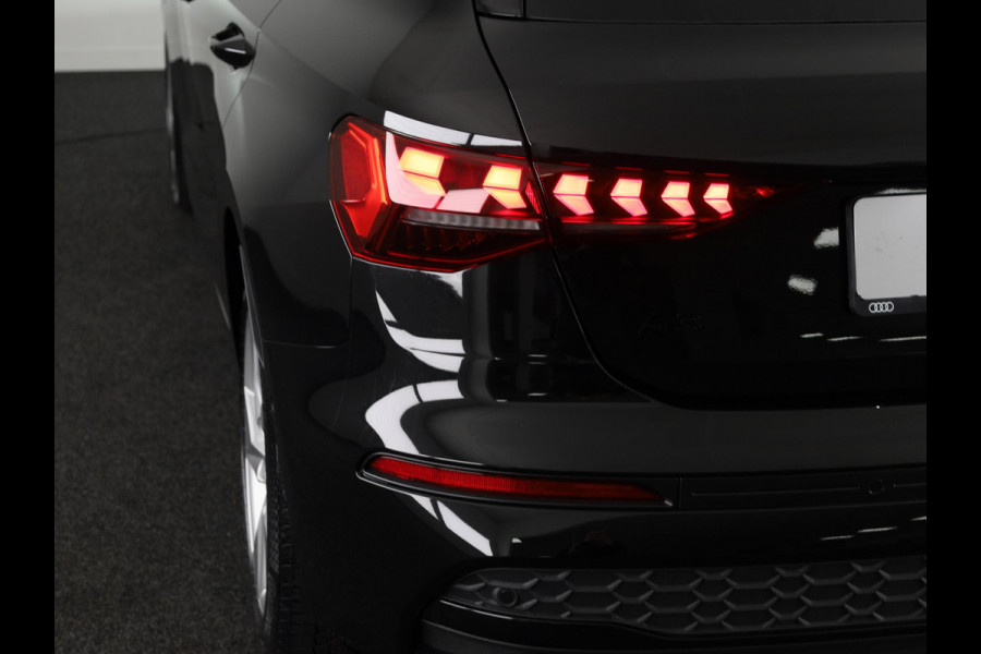 Audi A3 Sportback 40 TFSI e Advanced edition 204pk | Navigatie | Parkeercamera | Adaptieve cruise controle | Apple carplay-/ Android Auto | Verlengde garantie