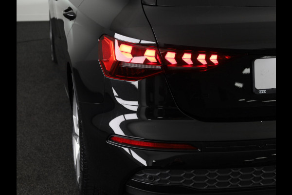 Audi A3 Sportback 40 TFSI e Advanced edition 204pk | Navigatie | Parkeercamera | Adaptieve cruise controle | Apple carplay-/ Android Auto | Verlengde garantie