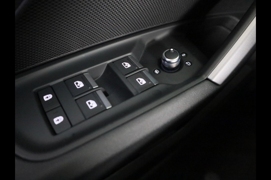 Audi A3 Sportback 40 TFSI e Advanced edition 204pk | Navigatie | Parkeercamera | Adaptieve cruise controle | Apple carplay-/ Android Auto | Verlengde garantie