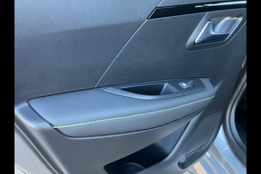 Peugeot 208 1.2 PureTech GT | Trekhaak | Camera | LED | Leder