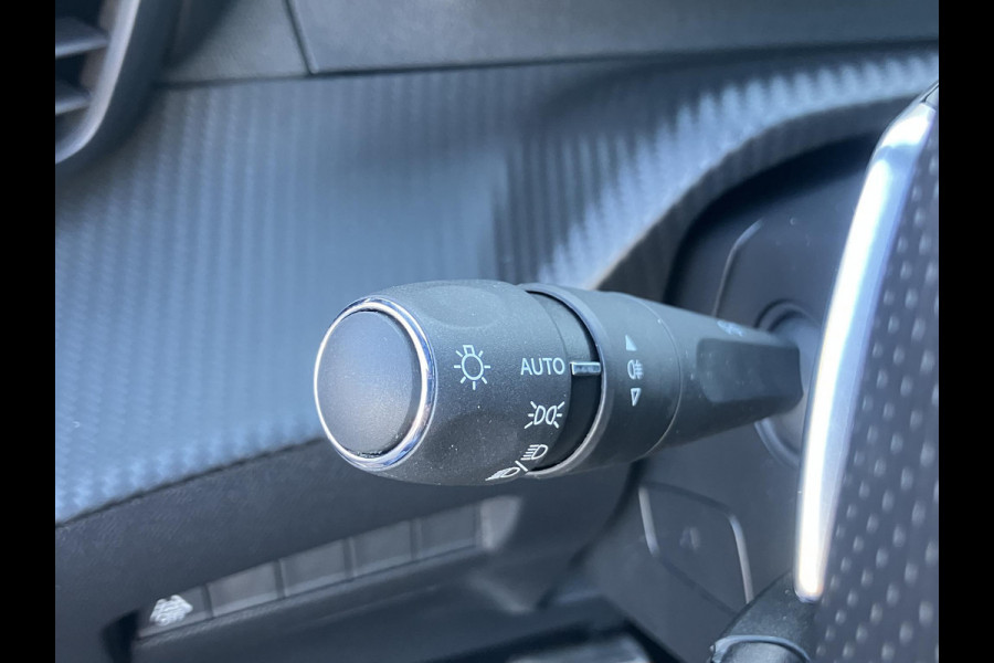 Peugeot 208 1.2 PureTech GT | Trekhaak | Camera | LED | Leder