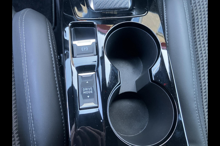 Peugeot 208 1.2 PureTech GT | Trekhaak | Camera | LED | Leder