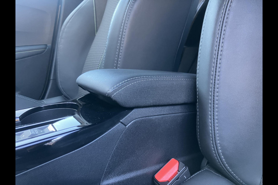 Peugeot 208 1.2 PureTech GT | Trekhaak | Camera | LED | Leder